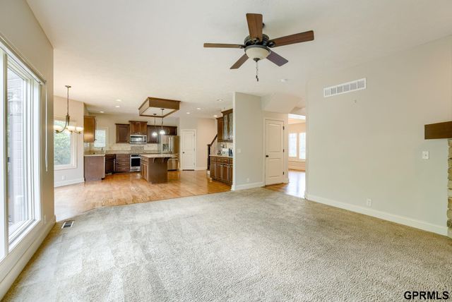 407 S 198th Street, Elkhorn, NE 68022