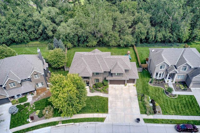 407 S 198th Street, Elkhorn, NE 68022