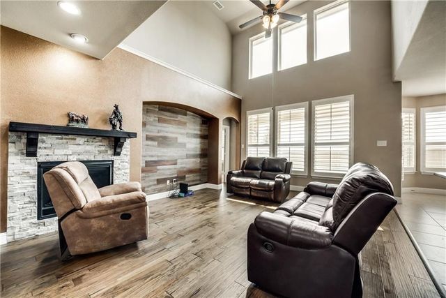1025 Spring Falls Drive, Mckinney, TX 75071