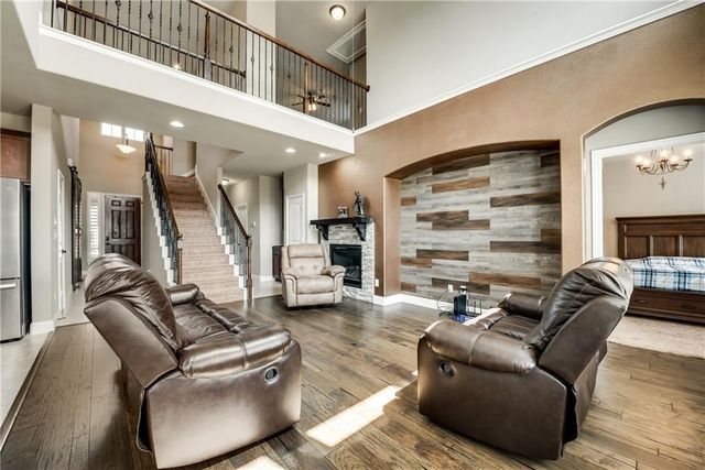 1025 Spring Falls Drive, Mckinney, TX 75071