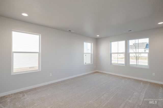 1066 Woods Bog Ave, Middleton, ID 83644