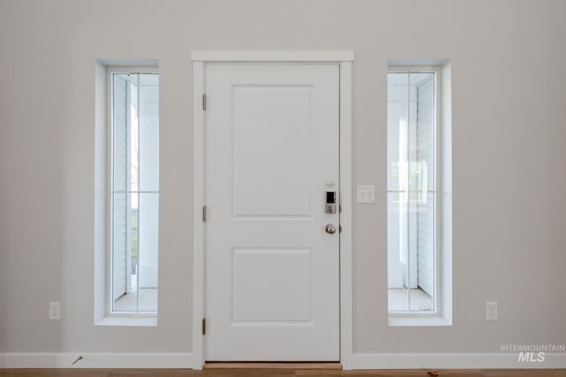 1066 Woods Bog Ave, Middleton, ID 83644