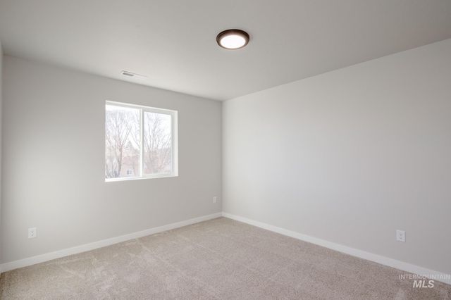 1066 Woods Bog Ave, Middleton, ID 83644