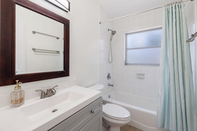 3930 Crystal Lake Drive 209, Deerfield Beach, FL 33064