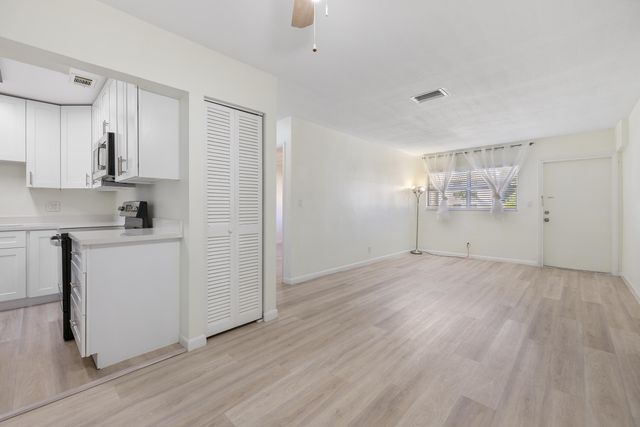 3930 Crystal Lake Drive 209, Deerfield Beach, FL 33064