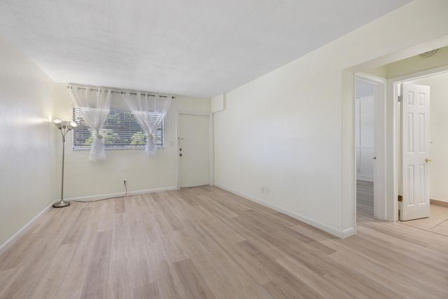 3930 Crystal Lake Drive 209, Deerfield Beach, FL 33064