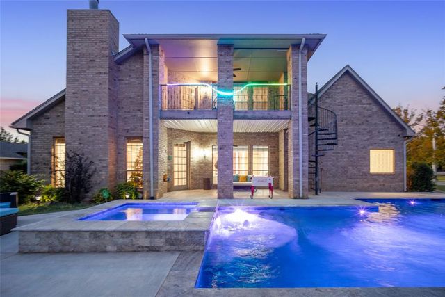1032 W Lindsey Street, Norman, OK 73069