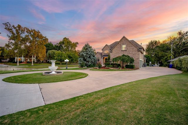 1032 W Lindsey Street, Norman, OK 73069