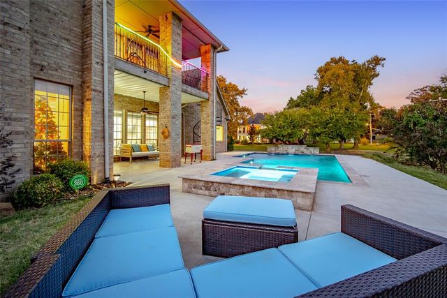 1032 W Lindsey Street, Norman, OK 73069