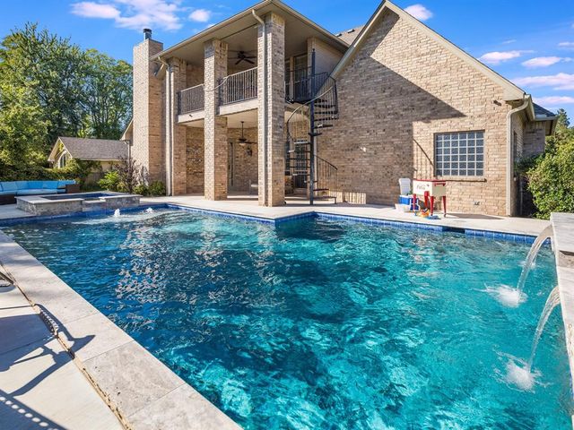 1032 W Lindsey Street, Norman, OK 73069