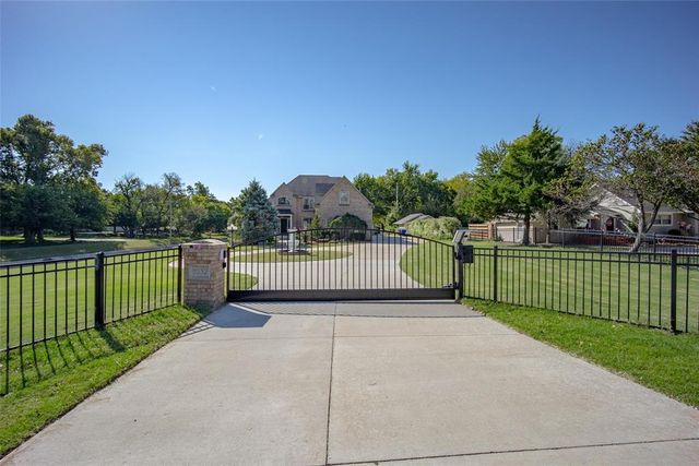 1032 W Lindsey Street, Norman, OK 73069
