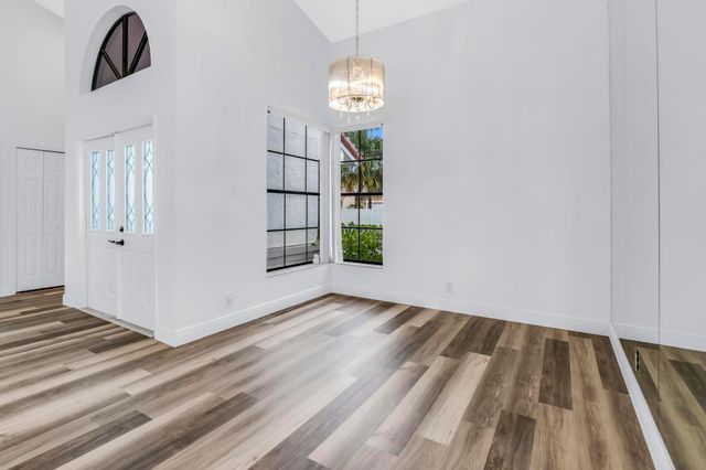 19325 Cherry Hills Terrace, Boca Raton, FL 33498