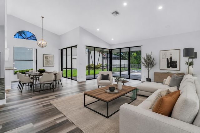 19325 Cherry Hills Terrace, Boca Raton, FL 33498