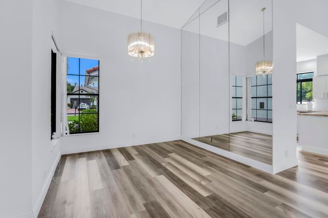 19325 Cherry Hills Terrace, Boca Raton, FL 33498