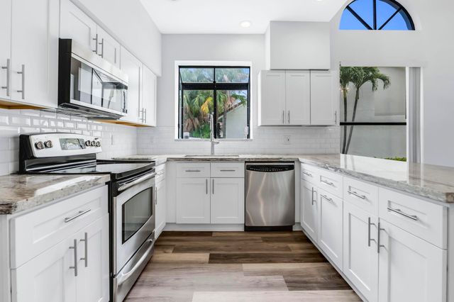 19325 Cherry Hills Terrace, Boca Raton, FL 33498