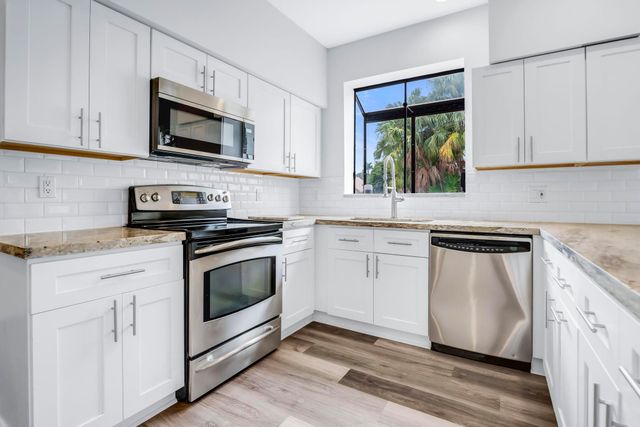 19325 Cherry Hills Terrace, Boca Raton, FL 33498