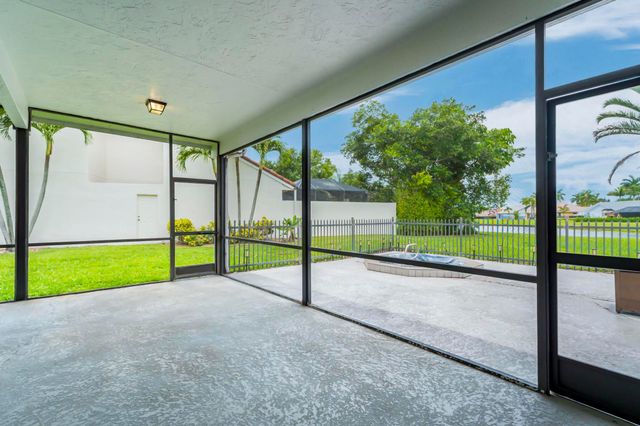 19325 Cherry Hills Terrace, Boca Raton, FL 33498