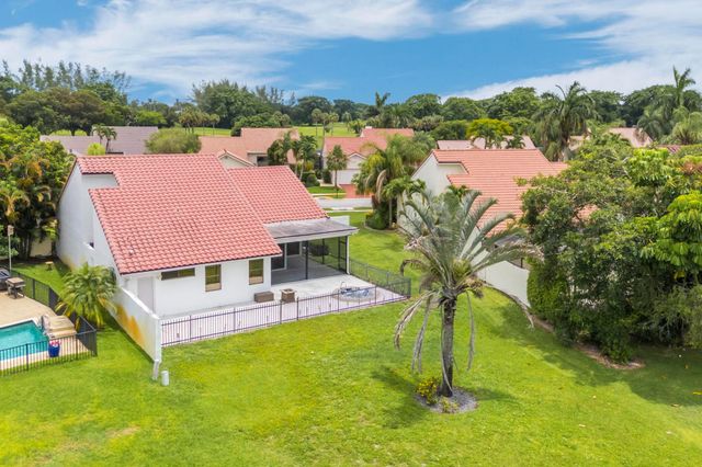 19325 Cherry Hills Terrace, Boca Raton, FL 33498