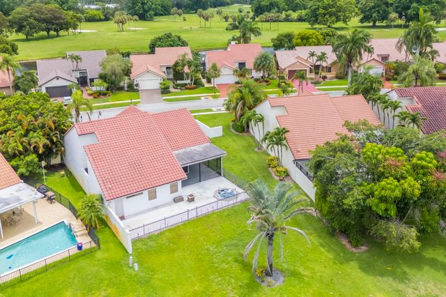 19325 Cherry Hills Terrace, Boca Raton, FL 33498