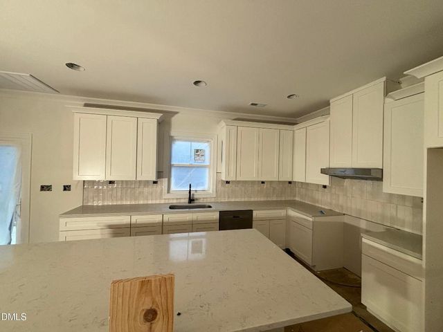 409 Winding Wood Drive, Clayton, NC 27520