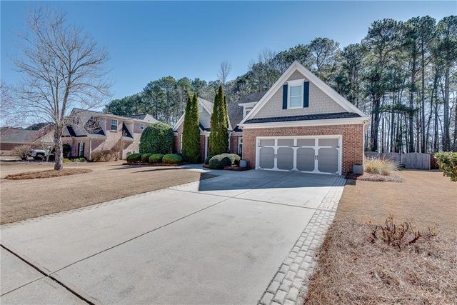 2477 Misty Rose Lane, Loganville, GA 30052