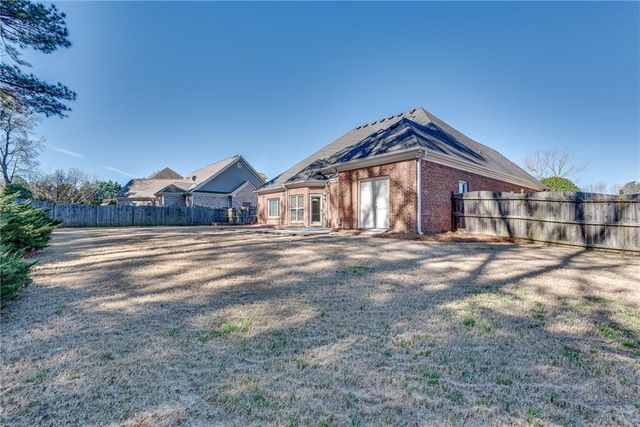 2477 Misty Rose Lane, Loganville, GA 30052