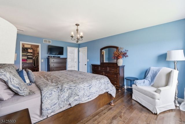 8 Danielle Dr, Liberty Twp., NJ 07838
