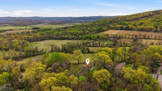 8 Danielle Dr, Liberty Twp., NJ 07838