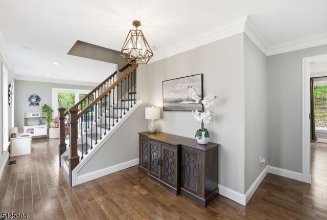 8 Danielle Dr, Liberty Twp., NJ 07838