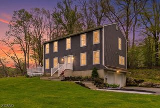 8 Danielle Dr, Liberty Twp., NJ 07838