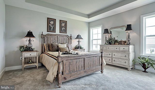 607 LILLIANA DR, Lebanon, PA 17046