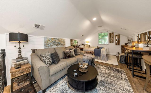 411 ROEBLING ROAD S, Belleair, FL 33756