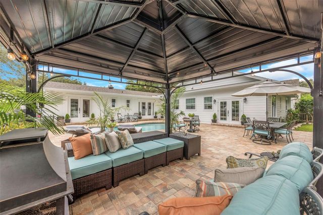 411 ROEBLING ROAD S, Belleair, FL 33756