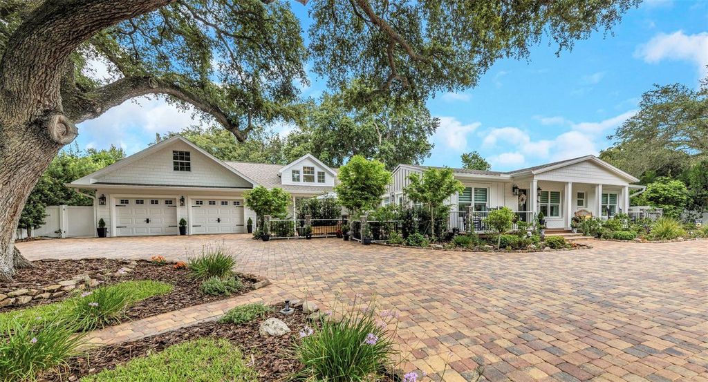 411 ROEBLING ROAD S, Belleair, FL 33756