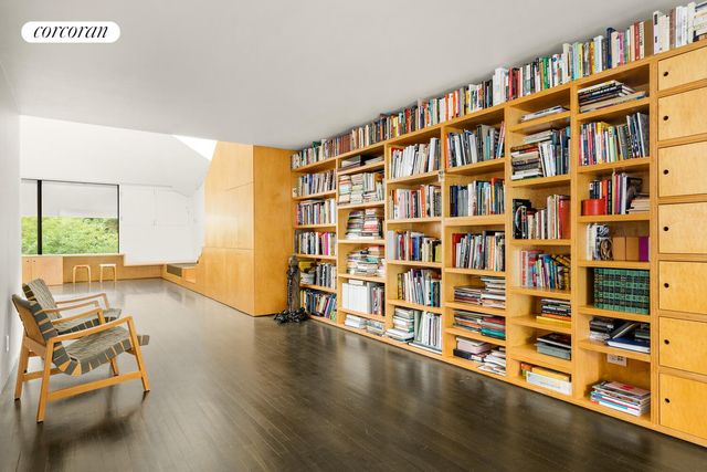 208 VANDERBILT Avenue, New York City, NY 11205