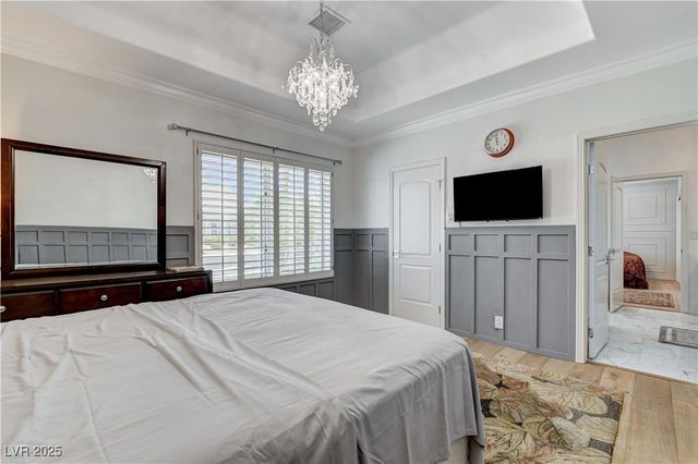 1720 Oval Circle, Las Vegas, NV 89117