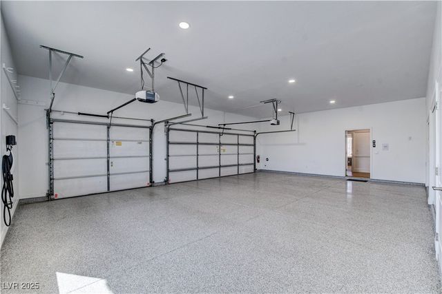 1720 Oval Circle, Las Vegas, NV 89117