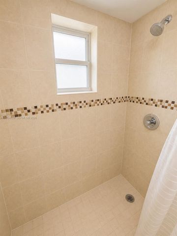 680 Miller Drive W405, Miami Springs, FL 33166