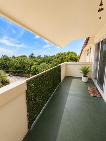 680 Miller Drive W405, Miami Springs, FL 33166