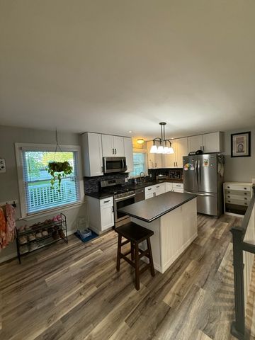 10717 Alpine Avenue Nw, Sparta Twp, MI 49345