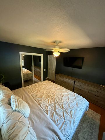 10717 Alpine Avenue Nw, Sparta Twp, MI 49345
