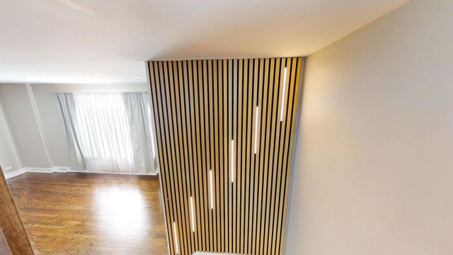 1321 Pitner Avenue A, Evanston, IL 60201