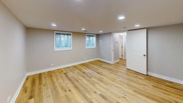 1321 Pitner Avenue A, Evanston, IL 60201