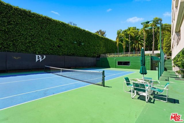 1131 Alta Loma Road 326, West Hollywood, CA 90069
