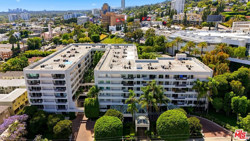 1131 Alta Loma Road 326, West Hollywood, CA 90069