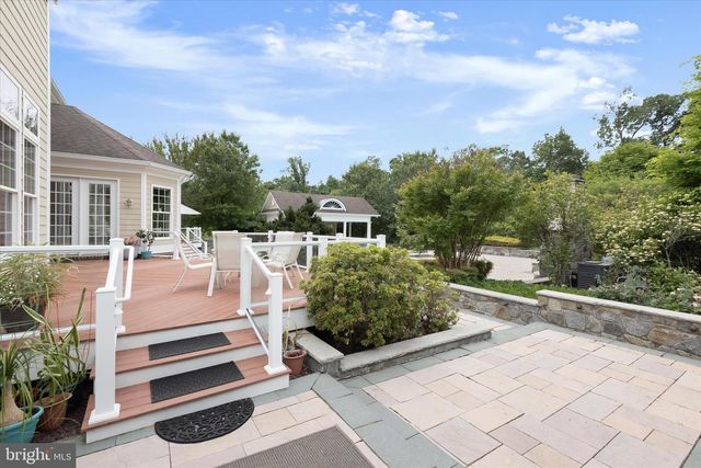 10130 SYCAMORE HOLLOW LN, Germantown, MD 20876