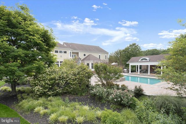 10130 SYCAMORE HOLLOW LN, Germantown, MD 20876