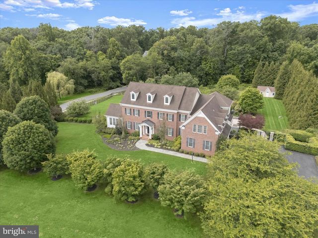 10130 SYCAMORE HOLLOW LN, Germantown, MD 20876
