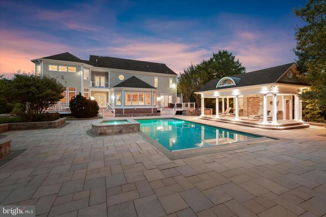 10130 SYCAMORE HOLLOW LN, Germantown, MD 20876