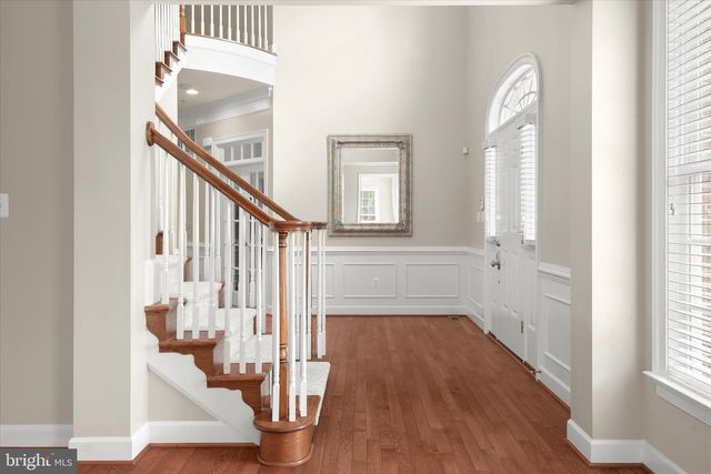10130 SYCAMORE HOLLOW LN, Germantown, MD 20876